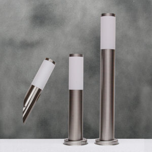 paletto-in-acciaio-per-giardino