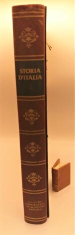 books-in-the-book-grande