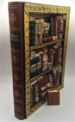 books-in-the-book-grande