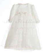 abito-da-battesimo-con-manica-lunga-in-raso-e-merletto