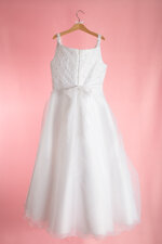 abito-da-comunione-bianco-in-organza-e-tulle-ricamato