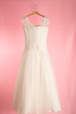 abito-da-comunione-avorio-in-tulle-manoseta-e-pizzo-chantilly-rebrode