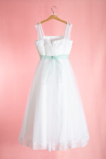 abito-da-comunione-in-toulle-raso-e-pizzo-valencienne-e-cintina-verde