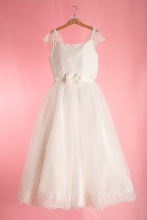 abito-da-comunione-bianco-seta-in-organza-e-pizzo-chantilly