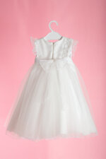 abito-da-battesimo-in-tulle-ricamato-e-cinta-decorata