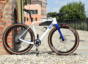 d9f58ffd-82ae-4d58-b059-612cda55760e