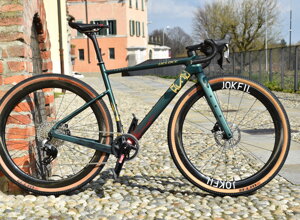 veloce_1448.jpeg veloce_1448.jpeg