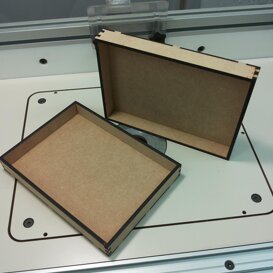 Vassoio MDF Tagliato a laser ed assemblato