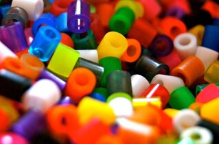 katinedesign-crayons-4183039_1920.jpeg