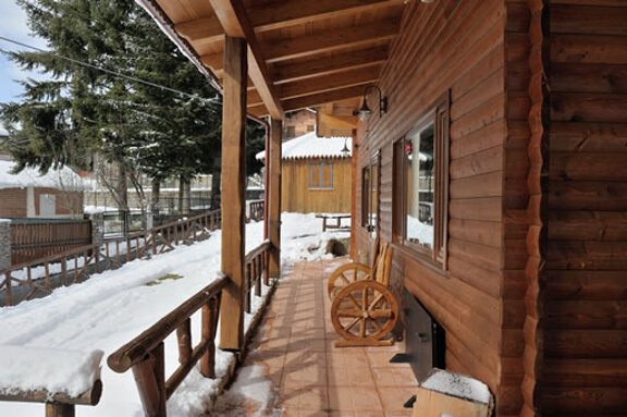 eb2535c4-d70c-4ce1-8a61-bc1d8e15322a