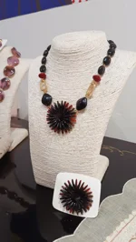 girocollo-modello-lunaria