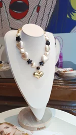 girocollo-modello-cosmika