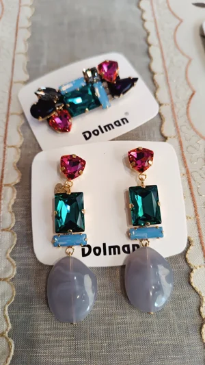 orecchini-e-spilla-modello-atmosfera