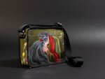 pochette-con-tracolla-il-bacio