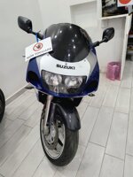 suzuki-gsx-600-srad