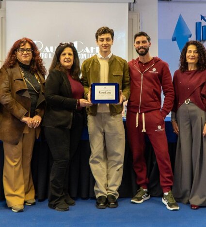 JTdCJTIyaXQlMjIlM0ElMjJhbHQlM0QlNUMlMjJMdWlnaSUyMFplbm8lMjBhbGwlRTIlODAlOTlldmVudG8lMjBQYXVzYSUyMENhZmYlQzMlQTglMjBjb250cm8lMjBpbCUyMEJ1bGxpc21vJTIwcHJvbW9zc28lMjBkYSUyMERhZ2FsJTIwQ3JlYXRpb25zJTIwQVBTJTJDJTIwcHJlc2VudGF0byUyMGRhJTIwRGFuaWVsYSUyMERlbCUyMFByZXRlJTIwY29tZSUyMFVmZmljaW8lMjBTdGFtcGElNUMlMjIlMjIlN0Q= JTdCJTIyaXQlMjIlM0ElMjJhbHQlM0QlNUMlMjJMdWlnaSUyMFplbm8lMjBhbGwlRTIlODAlOTlldmVudG8lMjBQYXVzYSUyMENhZmYlQzMlQTglMjBjb250cm8lMjBpbCUyMEJ1bGxpc21vJTIwcHJvbW9zc28lMjBkYSUyMERhZ2FsJTIwQ3JlYXRpb25zJTIwQVBTJTJDJTIwcHJlc2VudGF0byUyMGRhJTIwRGFuaWVsYSUyMERlbCUyMFByZXRlJTIwY29tZSUyMFVmZmljaW8lMjBTdGFtcGElNUMlMjIlMjIlN0Q=