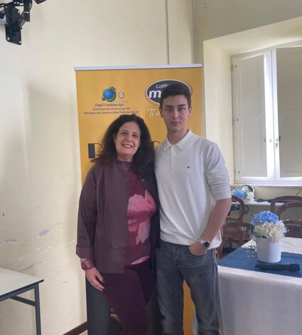 JTdCJTIyaXQlMjIlM0ElMjJhbHQlM0QlNUMlMjJMdWlnaSUyMFplbm8lMjBhbGwlRTIlODAlOTlldmVudG8lMjBQYXVzYSUyMENhZmYlQzMlQTglMjBjb250cm8lMjBpbCUyMEJ1bGxpc21vJTIwcHJvbW9zc28lMjBkYSUyMERhZ2FsJTIwQ3JlYXRpb25zJTIwQVBTJTJDJTIwcHJlc2VudGF0byUyMGRhJTIwRGFuaWVsYSUyMERlbCUyMFByZXRlJTIwY29tZSUyMFVmZmljaW8lMjBTdGFtcGElNUMlMjIlMjIlN0Q= JTdCJTIyaXQlMjIlM0ElMjJhbHQlM0QlNUMlMjJMdWlnaSUyMFplbm8lMjBhbGwlRTIlODAlOTlldmVudG8lMjBQYXVzYSUyMENhZmYlQzMlQTglMjBjb250cm8lMjBpbCUyMEJ1bGxpc21vJTIwcHJvbW9zc28lMjBkYSUyMERhZ2FsJTIwQ3JlYXRpb25zJTIwQVBTJTJDJTIwcHJlc2VudGF0byUyMGRhJTIwRGFuaWVsYSUyMERlbCUyMFByZXRlJTIwY29tZSUyMFVmZmljaW8lMjBTdGFtcGElNUMlMjIlMjIlN0Q=