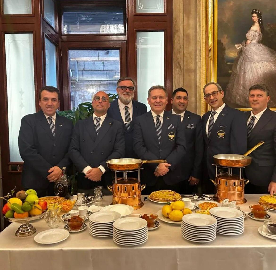 Grande successo per l&rsquo;evento AMIRA NAPOLI CAMPANIA &ldquo;I Vini del Re&rdquo; e &ldquo;l&rsquo;Arte del Flamb&egrave;&rdquo; al Gran Caff&egrave; Gambrinus nella storica sala degli specchi.