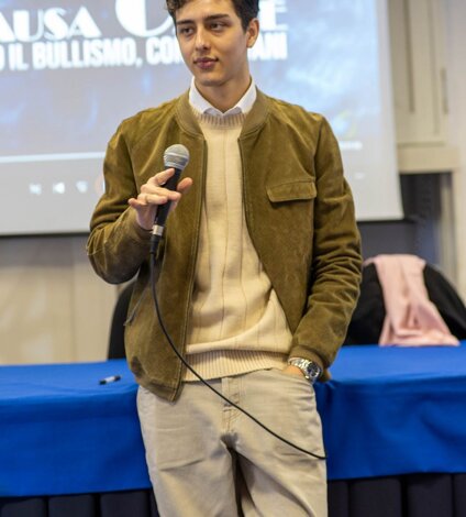 JTdCJTIyaXQlMjIlM0ElMjJhbHQlM0QlNUMlMjJMdWlnaSUyMFplbm8lMjBhbGwlRTIlODAlOTlldmVudG8lMjBQYXVzYSUyMENhZmYlQzMlQTglMjBjb250cm8lMjBpbCUyMEJ1bGxpc21vJTIwcHJvbW9zc28lMjBkYSUyMERhZ2FsJTIwQ3JlYXRpb25zJTIwQVBTJTJDJTIwcHJlc2VudGF0byUyMGRhJTIwRGFuaWVsYSUyMERlbCUyMFByZXRlJTIwY29tZSUyMFVmZmljaW8lMjBTdGFtcGElNUMlMjIlMjIlN0Q= JTdCJTIyaXQlMjIlM0ElMjJhbHQlM0QlNUMlMjJMdWlnaSUyMFplbm8lMjBhbGwlRTIlODAlOTlldmVudG8lMjBQYXVzYSUyMENhZmYlQzMlQTglMjBjb250cm8lMjBpbCUyMEJ1bGxpc21vJTIwcHJvbW9zc28lMjBkYSUyMERhZ2FsJTIwQ3JlYXRpb25zJTIwQVBTJTJDJTIwcHJlc2VudGF0byUyMGRhJTIwRGFuaWVsYSUyMERlbCUyMFByZXRlJTIwY29tZSUyMFVmZmljaW8lMjBTdGFtcGElNUMlMjIlMjIlN0Q=