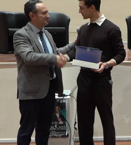 JTdCJTIyaXQlMjIlM0ElMjJhbHQlM0QlNUMlMjJMdWlnaSUyMFplbm8lMjBhbGwlRTIlODAlOTlldmVudG8lMjBQYXVzYSUyMENhZmYlQzMlQTglMjBjb250cm8lMjBpbCUyMEJ1bGxpc21vJTIwcHJvbW9zc28lMjBkYSUyMERhZ2FsJTIwQ3JlYXRpb25zJTIwQVBTJTJDJTIwcHJlc2VudGF0byUyMGRhJTIwRGFuaWVsYSUyMERlbCUyMFByZXRlJTIwY29tZSUyMFVmZmljaW8lMjBTdGFtcGElNUMlMjIlMjIlN0Q= JTdCJTIyaXQlMjIlM0ElMjJhbHQlM0QlNUMlMjJMdWlnaSUyMFplbm8lMjBhbGwlRTIlODAlOTlldmVudG8lMjBQYXVzYSUyMENhZmYlQzMlQTglMjBjb250cm8lMjBpbCUyMEJ1bGxpc21vJTIwcHJvbW9zc28lMjBkYSUyMERhZ2FsJTIwQ3JlYXRpb25zJTIwQVBTJTJDJTIwcHJlc2VudGF0byUyMGRhJTIwRGFuaWVsYSUyMERlbCUyMFByZXRlJTIwY29tZSUyMFVmZmljaW8lMjBTdGFtcGElNUMlMjIlMjIlN0Q=