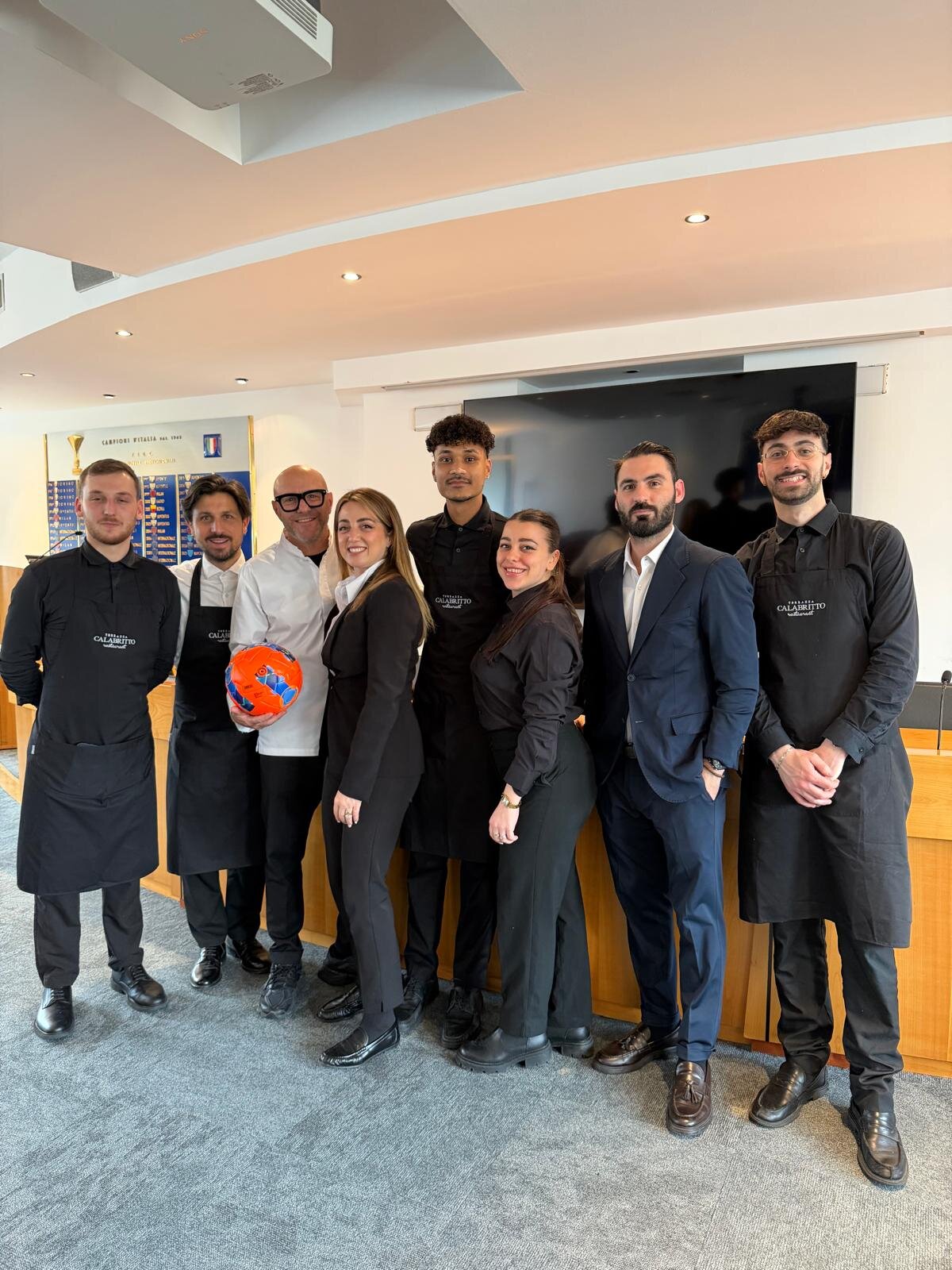 Un tocco di Napoli all’Assemblea della Lega di Serie A: l’eccellenza gastronomica di Terrazza Calabritto conquista i vertici del calcio italiano