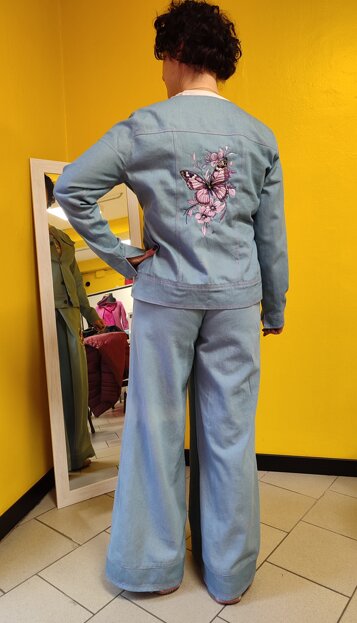 8542bbba-22bf-4dbb-9407-61a1404677e1