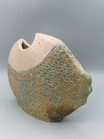 vaso-pesce-con-squame-oro-e-turchese-ceramica-raku-23x19x5