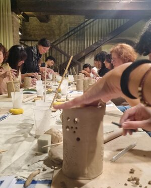 Partecipanti al workshop ceramica della bottega dei cuori