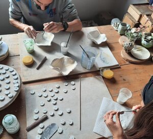 processo creazione bomboniere in ceramica raku