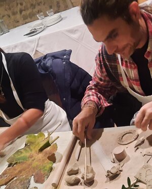 Partecipanti al workshop ceramica della bottega dei cuori