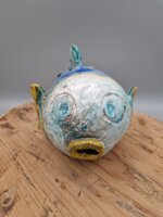 pesce-palla-crestato-scultura-in-ceramica-raku-18x13x16