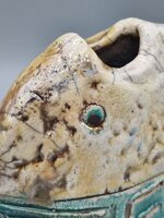 vaso-pesce-con-squame-oro-e-argento-ceramica-raku-13x14x5