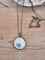 collana-con-ciondolo-in-ceramica-raku