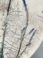 piatto-botanico-in-ceramica-raku-tracce-di-natura-diam17