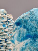 pesce-tropicale-onde-di-luce-scultura-in-ceramica-raku-22x16x5