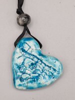 collana-con-ciondolo-cuore-in-ceramica-raku