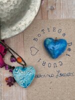 collana-con-ciondolo-cuore-tridimensionale-in-ceramica-raku