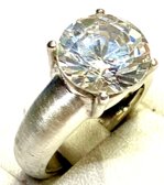 anello-solitario-in-argento-con-3-carati-i