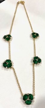 collana-con-pietre-verdi