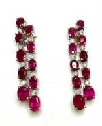 orecchini-pendenti-realizzati-in-oro-bianco-rubini-e-diamanti