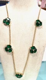 collana-con-pietre-verdi