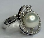 anello-con-perla-e-diamanti