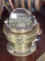 bussola-dei-primi-del-900-in-ottone-della-royal-navy