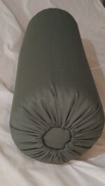 bolster-yoga-shatsu