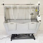 vasca-da-bagno-in-polietilene-alzatelaio-elettrico-con-protezione-antispruzzo