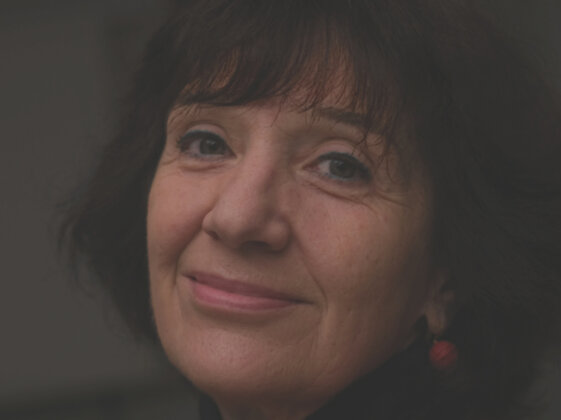 e9516330-ced3-4a5d-96b1-85ec345d5f47 e9516330-ced3-4a5d-96b1-85ec345d5f47