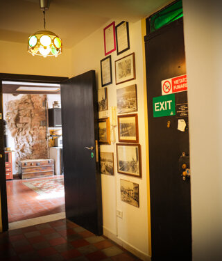 room-018.jpeg room-018.jpeg