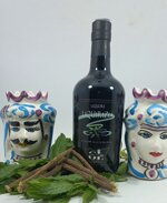 liquore-artigianale-alla-liquirizia-prodotto-in-lavorazione-non-disp