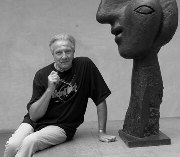 3a8293b4-5856-48e2-a635-6edc6e2f7877