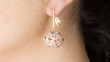 4bfe6112-47ef-49bb-9a66-5435d765f949